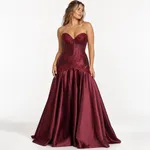 Vestido de Gala Borgonha com Bordados LE upscale gentle